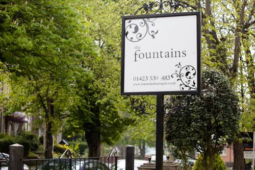 Fountains Guest House - Harrogate Stays reception